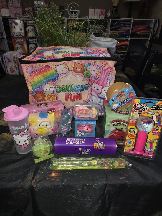 The Unbranded Brand Other - Squishy Bundle 12 Items Including  Case.